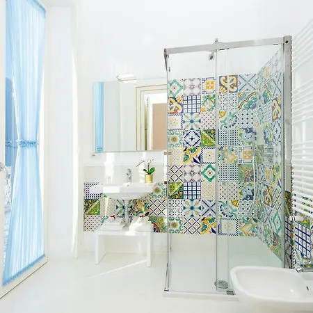 - Palazzo Della Storia