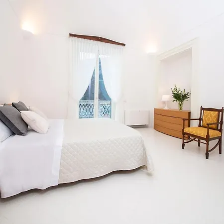 - Palazzo Della Storia Villa *