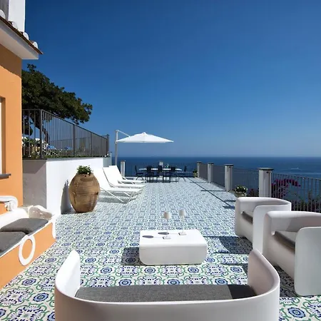 - Palazzo Della Storia Villa