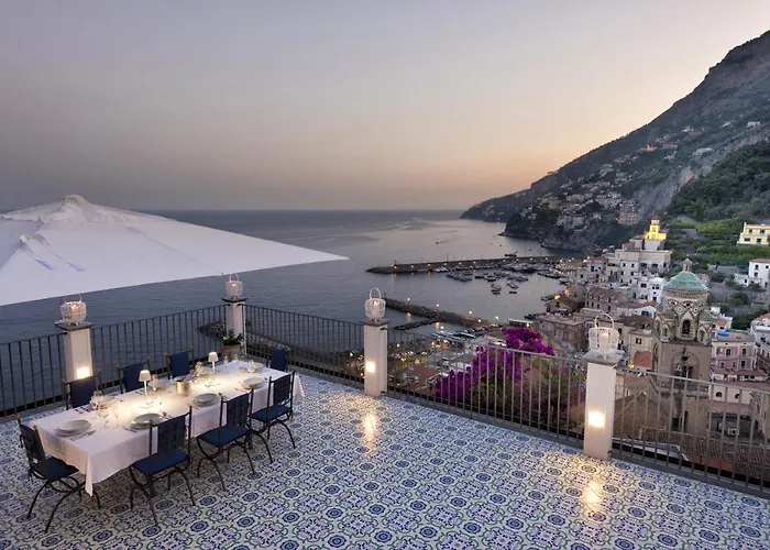 - Palazzo Della Storia Villa Amalfi