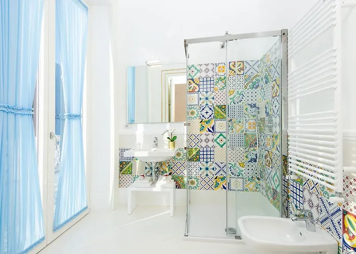 - Palazzo Della Storia