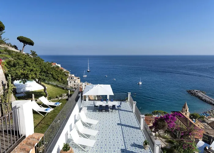 - Palazzo Della Storia Villa *