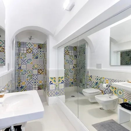 - Palazzo Della Storia