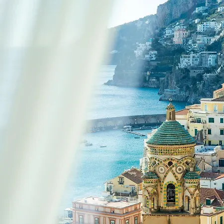 - Palazzo Della Storia