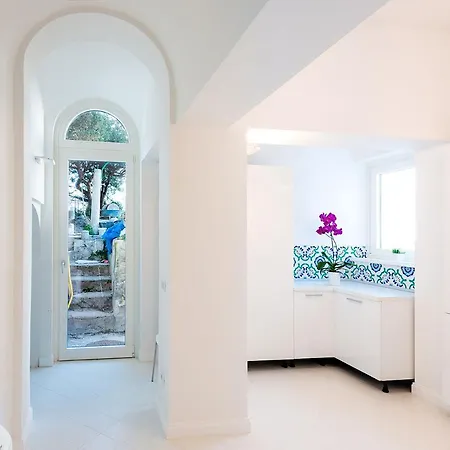 - Palazzo Della Storia *